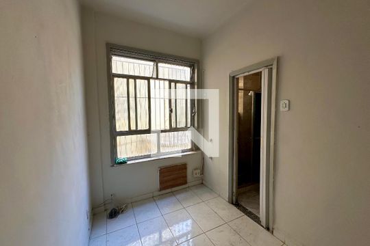 Sala/Quarto de apartamento à venda com 1 quarto, 25m² em Santa Teresa, Rio de Janeiro