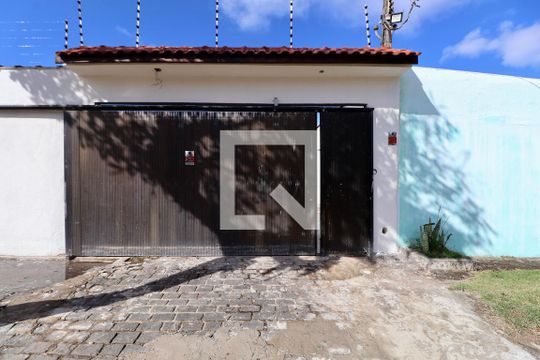 Fachada de casa para alugar com 6 quartos, 420m² em Jardim Centenario, Guarujá