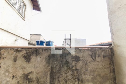 Vista do Quarto de casa para alugar com 1 quarto, 80m² em Vila Santa Teresinha, São Paulo