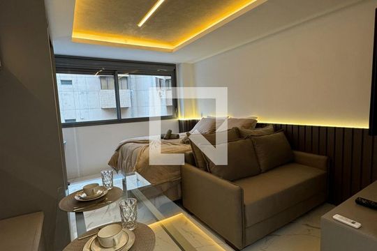 Sala de apartamento para alugar com 1 quarto, 30m² em Auxiliadora, Porto Alegre