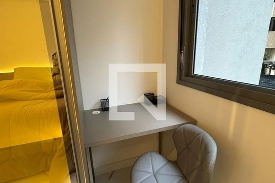 Quarto de apartamento para alugar com 1 quarto, 30m² em Auxiliadora, Porto Alegre