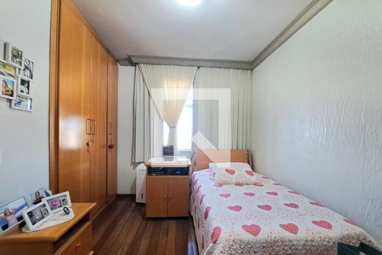 Quarto 2 de apartamento à venda com 4 quartos, 289m² em Ouro Preto, Belo Horizonte