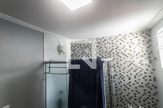 Banheiro da Suíte 4 de casa para alugar com 4 quartos, 300m² em Stiep, Salvador