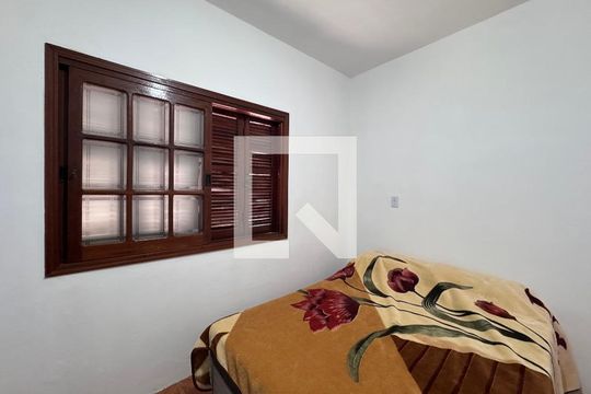 Quarto 1 de casa à venda com 2 quartos, 300m² em Santa Teresa, São Leopoldo