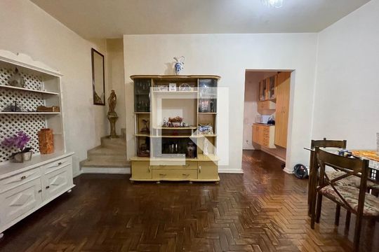 Sala de casa à venda com 3 quartos, 158m² em Jardim Sarah, São Paulo