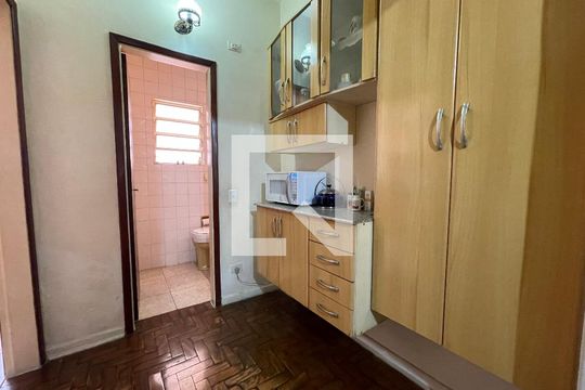 Sala de casa à venda com 3 quartos, 158m² em Jardim Sarah, São Paulo