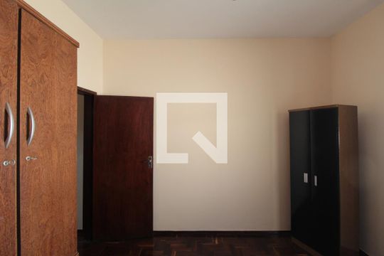 Quarto 1 de casa à venda com 2 quartos, 351m² em Glória, Belo Horizonte