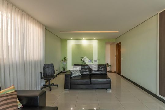 Sala  de apartamento à venda com 4 quartos, 200m² em Ouro Preto, Belo Horizonte