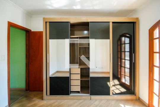 Quarto 2 de casa para alugar com 2 quartos, 98m² em Jardim Sao Ricardo, São Paulo