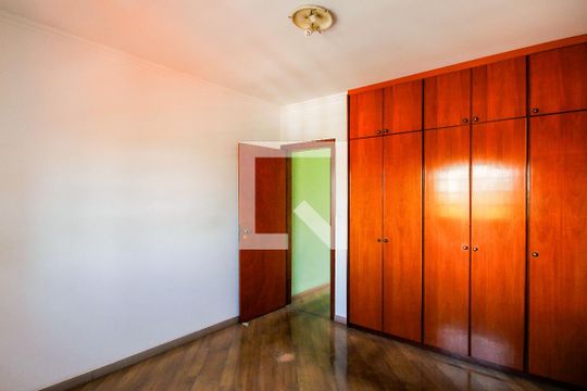 Quarto 1 de casa à venda com 2 quartos, 98m² em Jardim Sao Ricardo, São Paulo