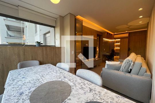 Sala de apartamento para alugar com 2 quartos, 72m² em Butantã, São Paulo