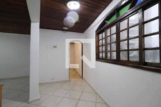 Sala 2 de casa à venda com 6 quartos, 400m² em Vila Carrão, São Paulo
