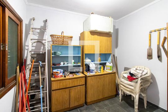 Quarto de Serviço de casa para alugar com 4 quartos, 100m² em Jardim Barbosa, Guarulhos