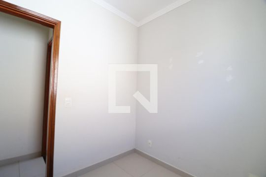 Quarto 2 de apartamento para alugar com 3 quartos, 134m² em Santa Mônica, Uberlândia