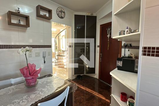 Cozinha de apartamento à venda com 3 quartos, 240m² em Alphaville Industrial, Barueri