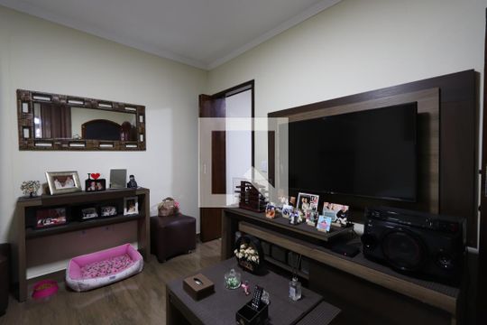 Sala de casa à venda com 3 quartos, 130m² em Vila Tolstoi, São Paulo