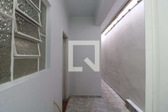 Área de Serviço de casa para alugar com 2 quartos, 200m² em Vila Celeste, São Paulo