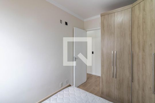 Quarto  de apartamento para alugar com 3 quartos, 68m² em Jardim Flor da Montanha, Guarulhos