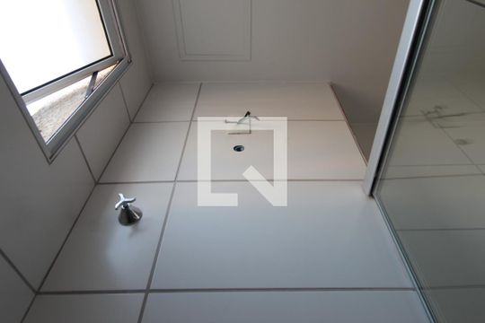 Banheiro de apartamento para alugar com 2 quartos, 50m² em Felixlândia (justinópolis), Ribeirão das Neves