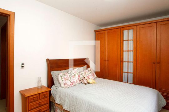 Suíte de apartamento à venda com 2 quartos, 58m² em Bom Fim, Porto Alegre