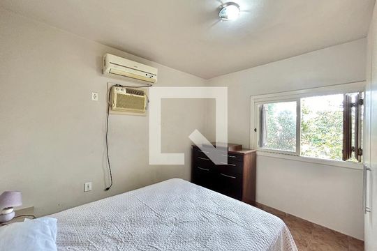 Quarto 2 de casa à venda com 2 quartos, 100m² em Ouro Branco, Novo Hamburgo