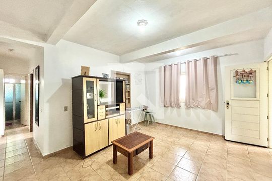 Sala de casa à venda com 2 quartos, 100m² em Ouro Branco, Novo Hamburgo