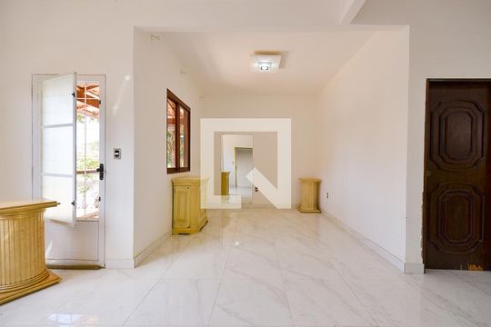 Sala Casa 2 de casa à venda com 6 quartos, 400m² em Santa Tereza, Belo Horizonte