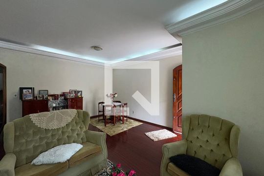 Sala de casa à venda com 5 quartos, 360m² em Vila Humaita, Santo André