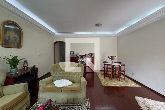 Sala de casa à venda com 5 quartos, 360m² em Vila Humaita, Santo André