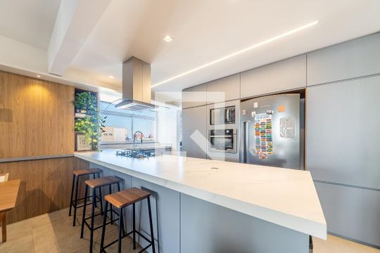 Cozinha de apartamento à venda com 3 quartos, 121m² em Petrópolis, Porto Alegre
