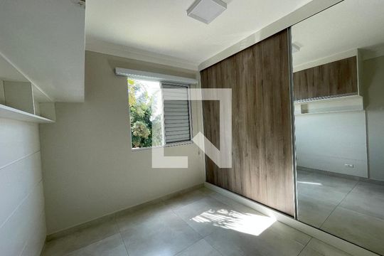 Quarto 1 de apartamento para alugar com 2 quartos, 55m² em Parque Frondoso, Cotia