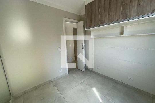 Quarto 1 de apartamento para alugar com 2 quartos, 55m² em Parque Frondoso, Cotia