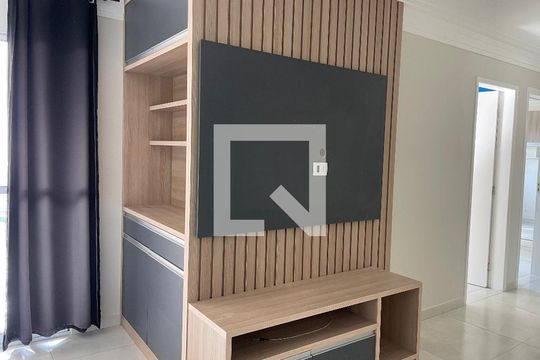 Sala de apartamento para alugar com 2 quartos, 55m² em Parque Frondoso, Cotia