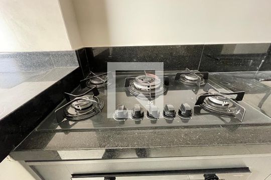 Cozinha de apartamento para alugar com 2 quartos, 55m² em Parque Frondoso, Cotia
