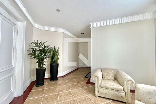 Hall social de apartamento à venda com 3 quartos, 99m² em Vila Guarani (zona Sul), São Paulo