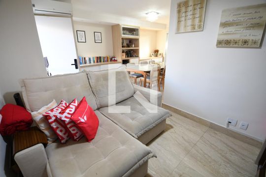 Sala de casa de condomínio à venda com 2 quartos, 95m² em Parque Imperador, Campinas
