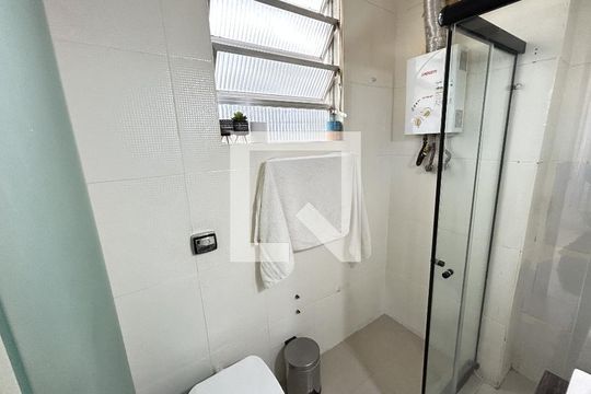 Banheiro de apartamento à venda com 1 quarto, 50m² em Todos Os Santos, Rio de Janeiro