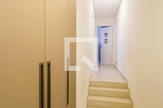 Corredor de casa de condomínio à venda com 4 quartos, 500m² em Residencial Nove (alphaville), Santana de Parnaíba