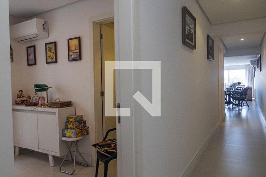 Sala de apartamento à venda com 2 quartos, 139m² em Tristeza, Porto Alegre