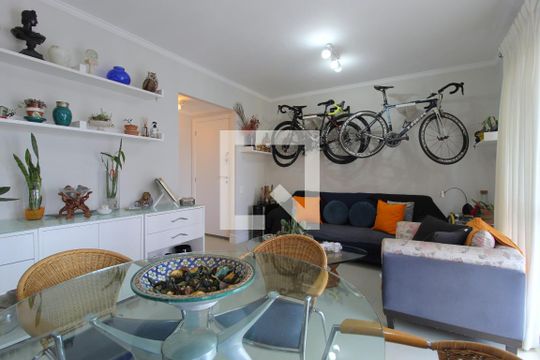 Sala de apartamento à venda com 3 quartos, 108m² em Indianópolis, São Paulo
