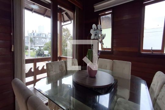 Sala de Jantar de casa para alugar com 3 quartos, 260m² em Canasvieiras, Florianópolis