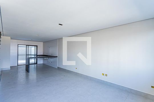 Sala de casa à venda com 3 quartos, 150m² em São Domingos, São Paulo