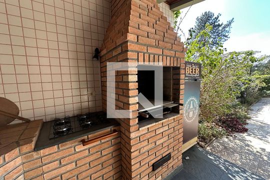 Churrasqueira de casa de condomínio para alugar com 4 quartos, 400m² em Morada dos Pássaros, Barueri