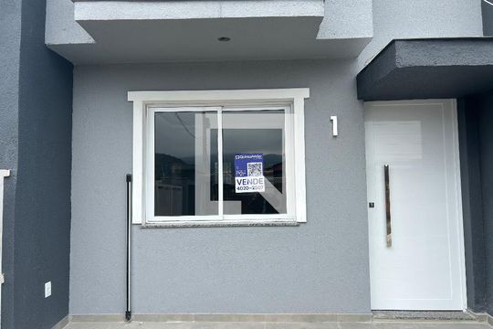 Placa de casa à venda com 2 quartos, 67m² em São Jorge, Novo Hamburgo