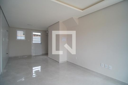 Sala de casa à venda com 2 quartos, 67m² em São Jorge, Novo Hamburgo