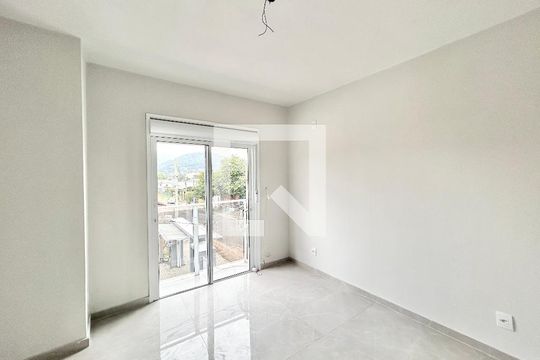 Quarto 1 de casa à venda com 2 quartos, 67m² em São Jorge, Novo Hamburgo