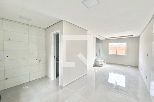 Sala de casa à venda com 2 quartos, 67m² em São Jorge, Novo Hamburgo
