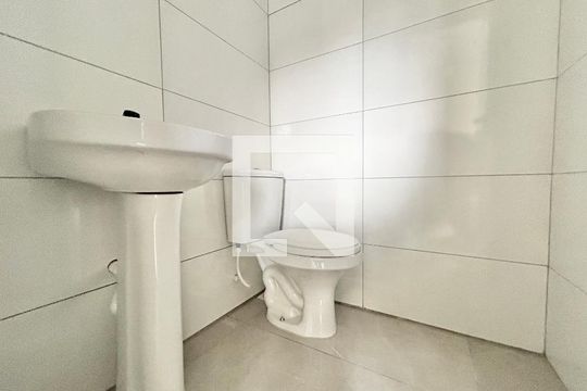 Lavabo de casa à venda com 2 quartos, 67m² em São Jorge, Novo Hamburgo