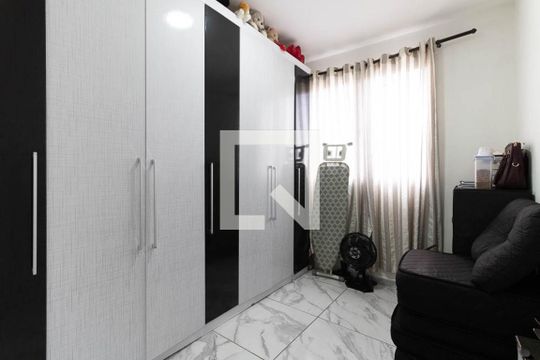 Quarto 2 de apartamento à venda com 2 quartos, 40m² em Parque Bristol, São Paulo
