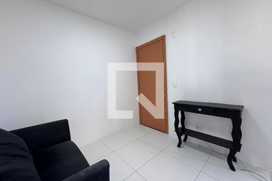 Sala de apartamento à venda com 2 quartos, 41m² em Feitoria, São Leopoldo